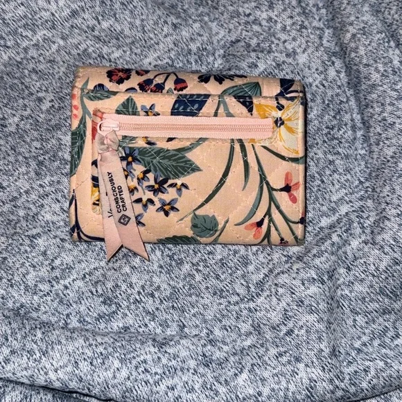 Vera Bradley Women's Cotton RFID Riley Compact Wallet Paradise Coral - Picture 8 of 8